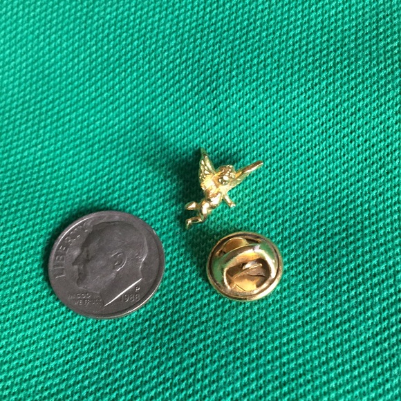 Angel pin - Picture 3 of 4